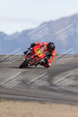 media/Nov-16-2025-Race Pace (Sun) [[8c5fa54630]]/Verified Riders/8-Turn 12 (120pm)/